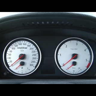 Спидометр 300 км/ч от Hartge для X6 (E71)